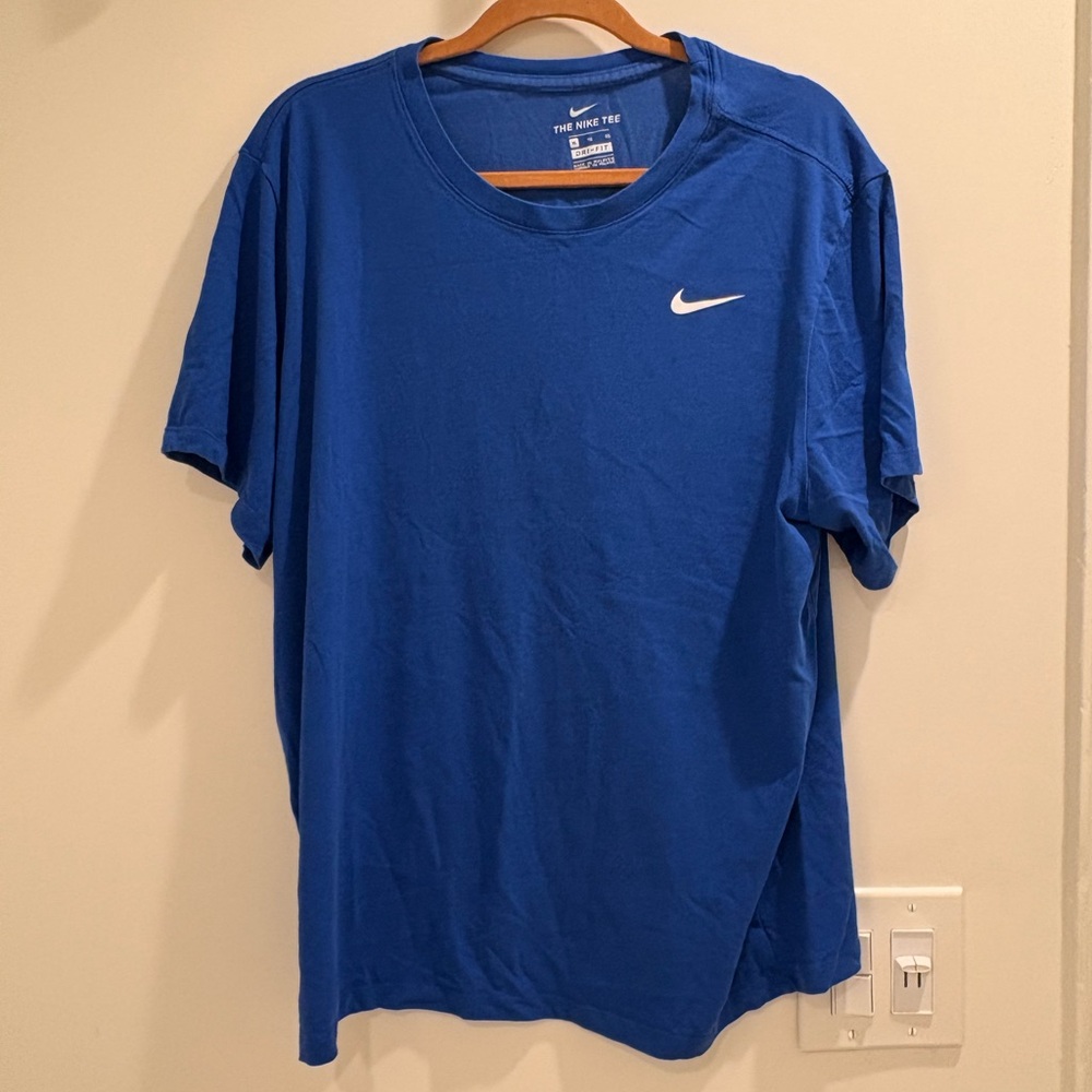 Men’s Nike dri-fit t-shirt blue size XL